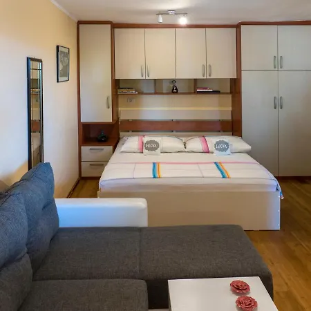 Apartman Ana *